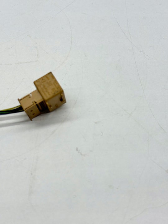 фото №6, Audi volkswagen seat skoda штекер роз'єм з'єднувач + шланг 8k0972416