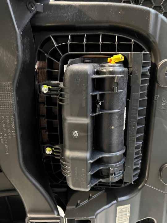 фото №13, Торпедо консоль подушка  ремені натягувачі opel meriva b