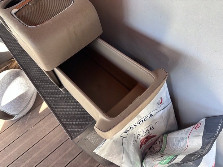 фото №7, Chrysler town country v grand caravan підлокітник довгий тунель box бардачок