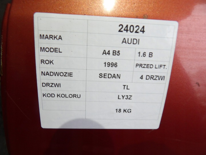 фото №6, Audi a4 b5 дверь левые задние lak. ly3z sedan