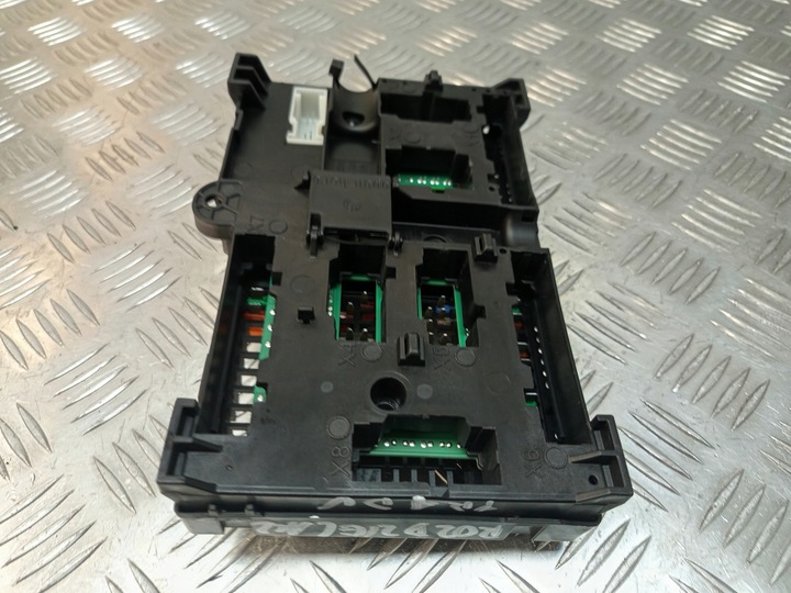 фото №12, Bmw g20 g21 g42 модуль коробка предохранителей распределитель тока зад 8734162