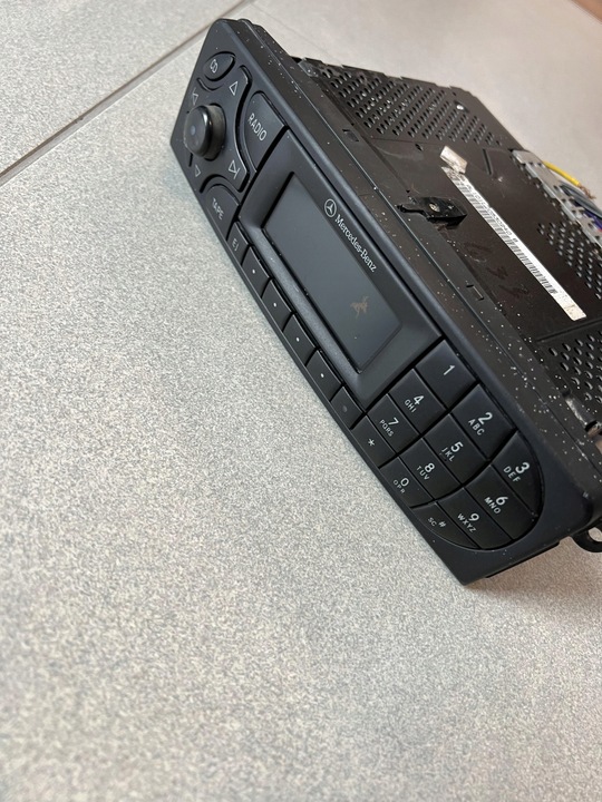 фото №1, Mercedes c w203 - радио радиопроигрыватель