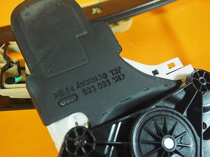 фото №10, Audi a8 4h подъемник стекла перед lh 4h0837461b / 8k0959801b