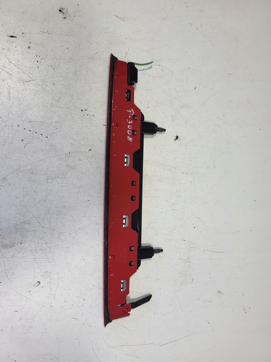 фото №1, Tzecie свет сплав зад задние peugeot 3008 i 09- 9683461480