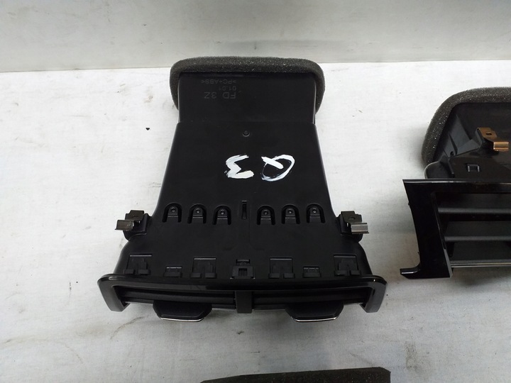 фото №10, Audi q3 83a ґрати повітропровід