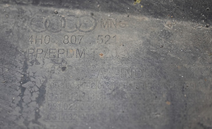 фото №7, Audi a8 d4 4h0 бампер зад задний org