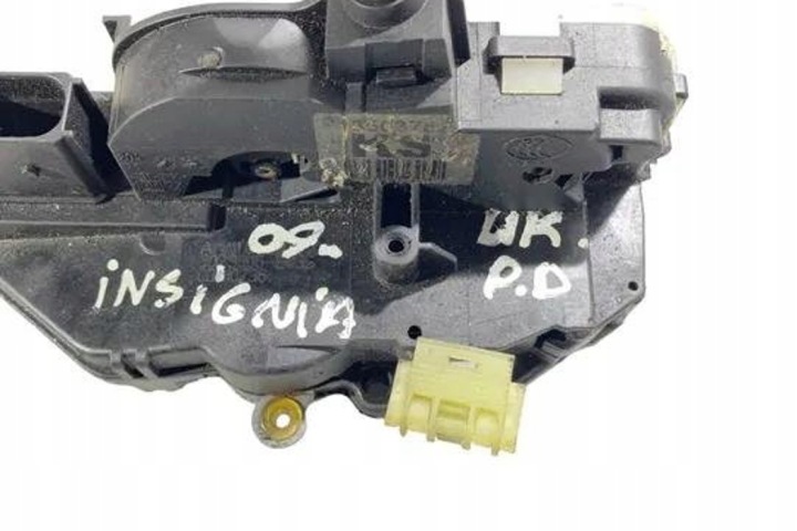 фото №9, Замок правих передніх двері opel insignia a g09 13503782 2.0l дизель