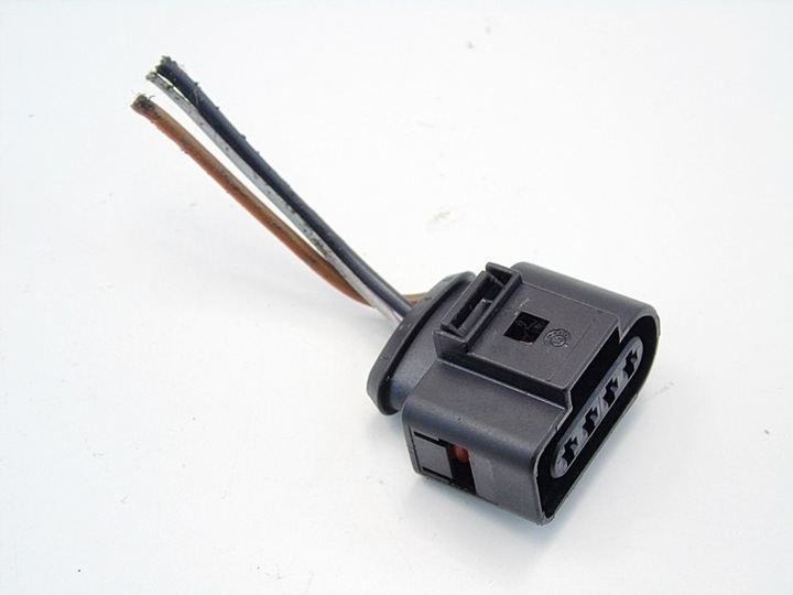 фото №1, Штекер роз'єм ford focus mk2 mk3 mondeo 4 c-max 2