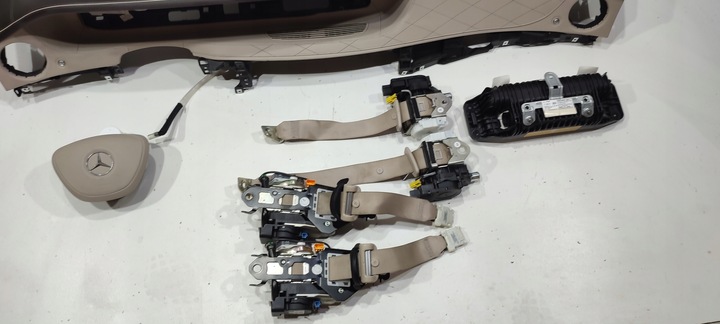 фото №10, Mercedes s w222 панель консоль подушка безопасности подушки ремни