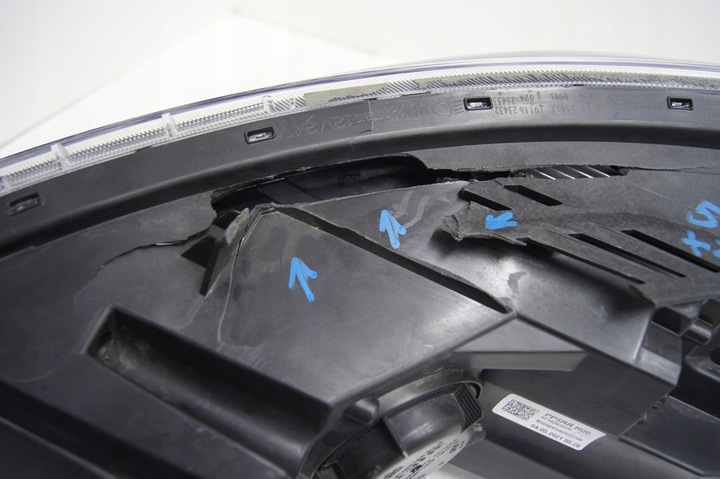 фото №13, Hyundai i30 iii лампа правая перед led