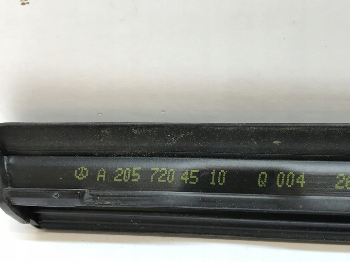 фото №9, Mercedes c-klasa w205 планка na дверь a2057204510