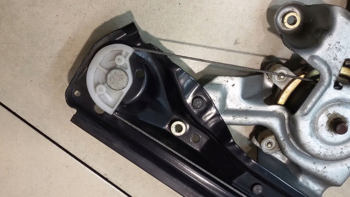фото №8, Підйомник вікна праві перед focus mk1 2dr5a xs4123200