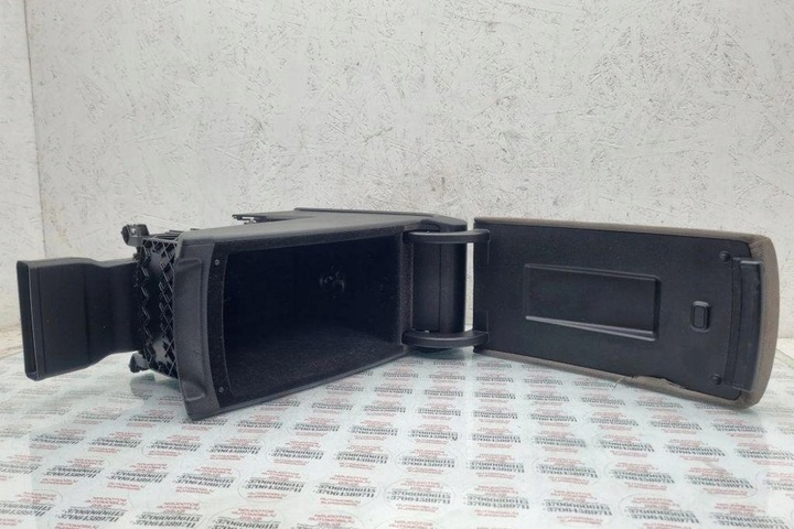 фото №7, Підлокітник vw passat b6 3c2 3c0863319j 2.0l дизель 120kw 2007