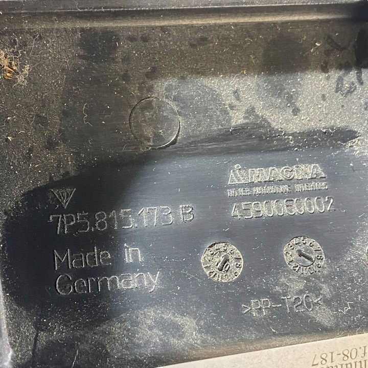 фото №10, Porsche cayenne 92a 2011 element панелі розподільчої / dół