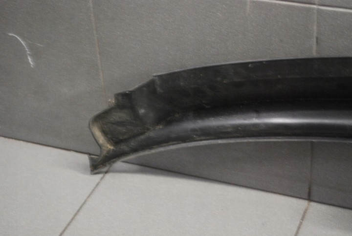 фото №8, Панель під лобовим склом audi a6 c6 eu 4f1819403