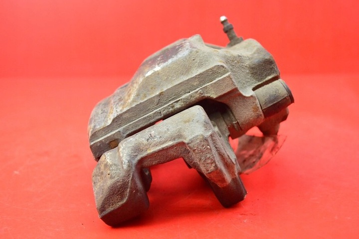 фото №4, Суппорт тормозной правые перед mercedes e-klasa w210 2.2 cdi 125 km 95-99