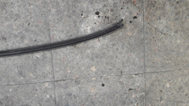 фото №8, Планка стёкла перед mercedes w210 универсал