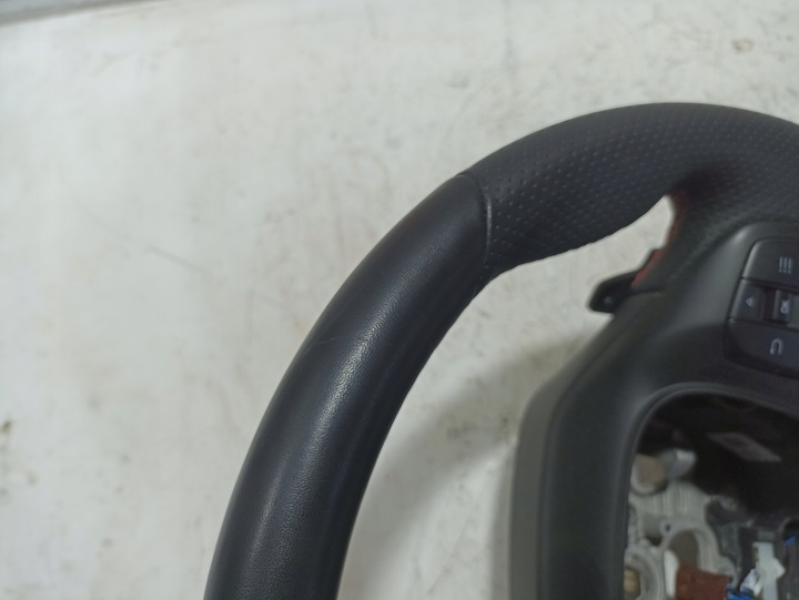 фото №7, Ford focus mk4 кермо st line з підігрівом пелюстки