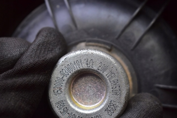 фото №10, Динамик левое зад 86160-05180 toyota avensis t27 09-11