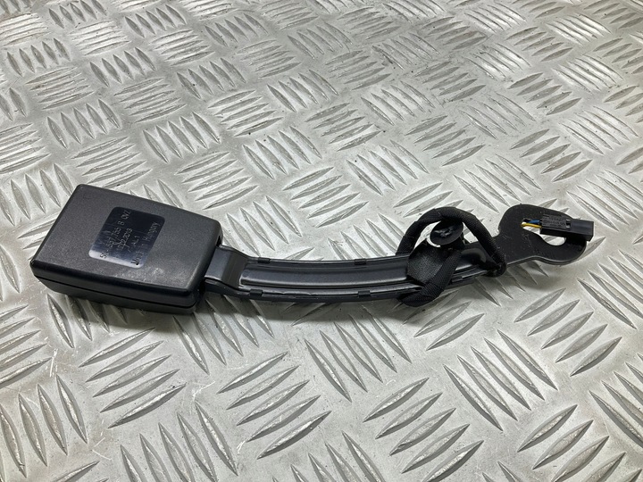 фото №1, 2013 skoda octavia mk3 5e застёжка ремня 5g4857755b