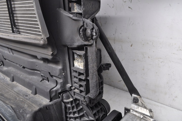 фото №6, Volvo s60 iii v60 t5 t6 d3 d4 комплект радіатор 32224829 31657360 32226282