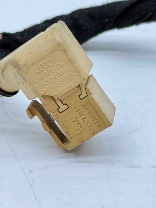 фото №9, Audi volkswagen seat skoda штекер разъём соединитель + трубка  4a0972805a