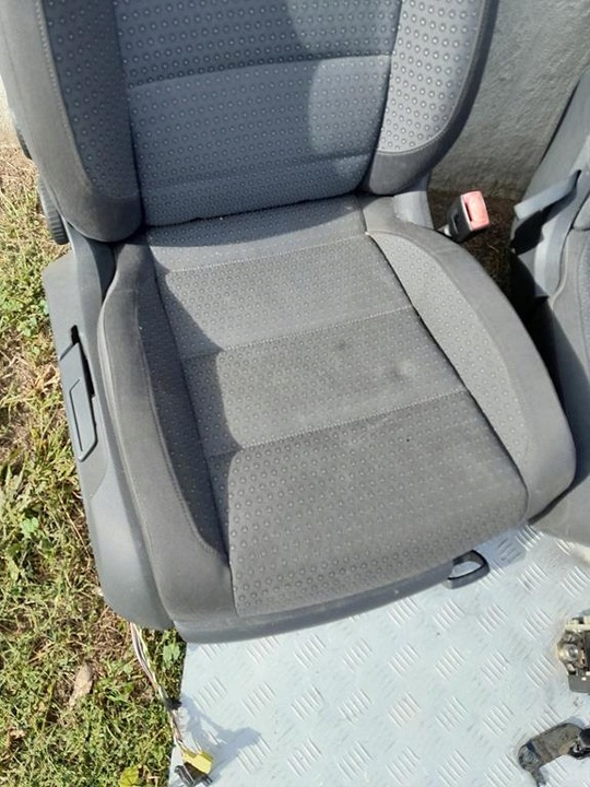 фото №13, Volkswagen 1t vw touran i 1t0 03-10 сиденья диван 5-os. комплект ремни подогрев