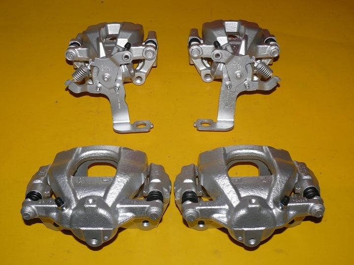 фото №10, Затискачі лівий правий перед зад toyota avensis iii 3 t27 295/26 290/11 09-16r.