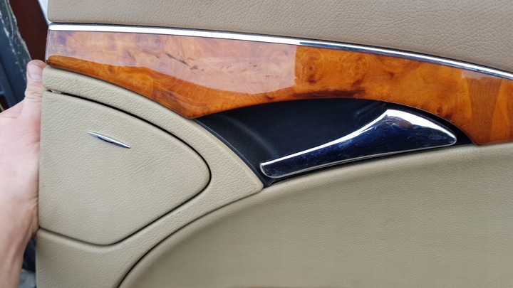 фото №16, Mercedes w211 боковина оббивка правий зад універсал рестайлінг темний beż / kawa dekor