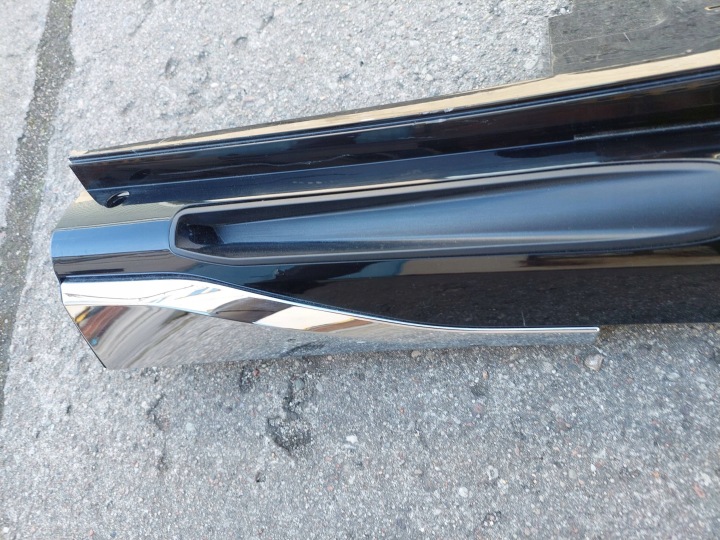фото №9, Bmw 7 g70 i7 правая накладка порога молдинг пороговая з pdc 51778081564