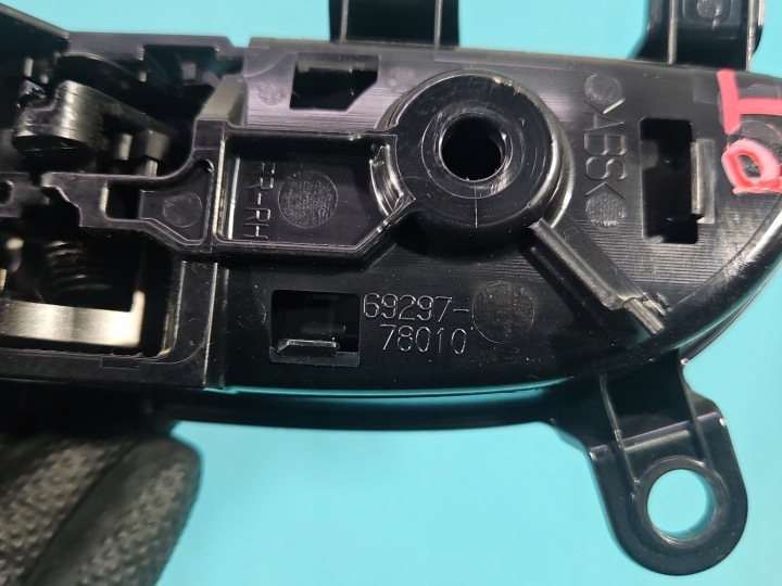 фото №7, Ручка внутренняя зад правая lexus nx i 14-21 69270-78020