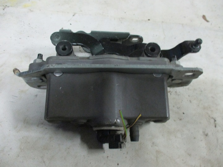 фото №5, Петля капота правый патрон/заряд kpl mercedes e-klasa 212 a 2129066301