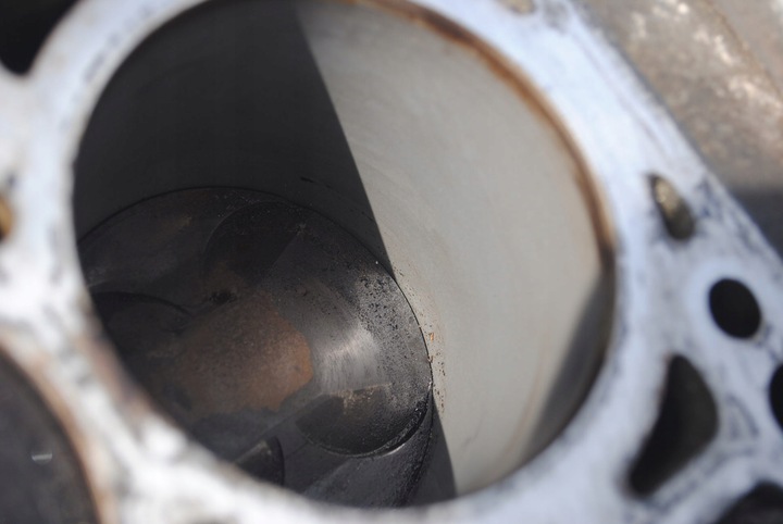 фото №7, Двигун блок двигуна dół wał поршні audi a6 c6 2.4 v6 bdw 177km