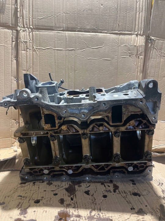 фото №6, Volvo s40 блок  двигуна