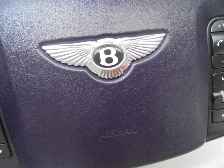 фото №11, Консоль торпедо подушка ремни bentley continental gt i 2004 год тёмно-синяя