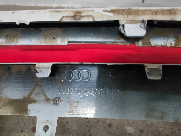 фото №13, Audi a3 рестайлинг 16- бампер передний 8v3807437af kk