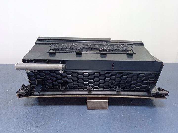 фото №5, Lexus is ii xe20 бардачок пасажира 55550-53050