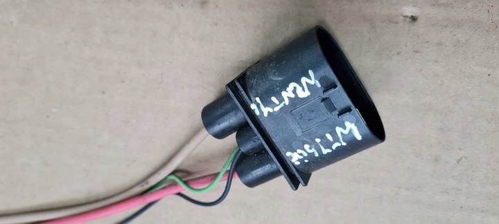 фото №5, A5 8w штекер разъём wentylatora1j0906444a a4 b9 8w