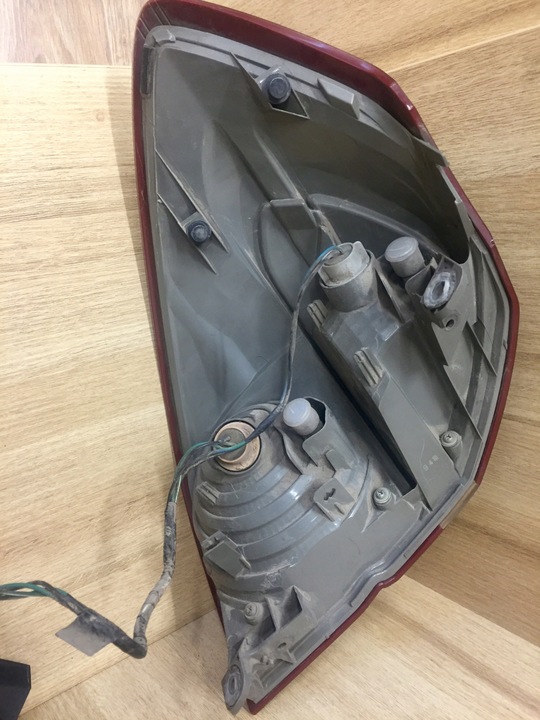 фото №6, Subaru legacy outback 2009 - лампа зад правая