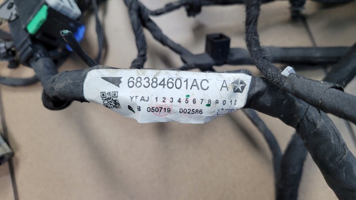 фото №14, Dodge challenger sxt 3.6l 19r жгут установка камеры двигателя 68384601ac
