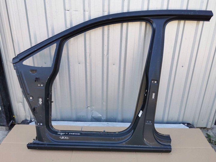 фото №1, Vw touran iii 5ta 16- обшивка передні ліві стійка a b поріг новий 5ta809051