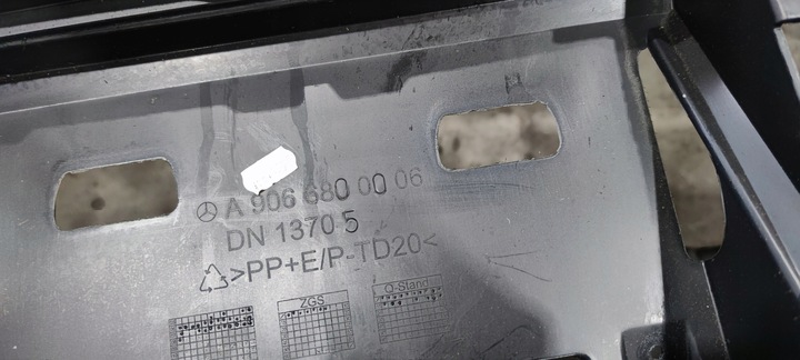 фото №6, Панель капот sprinter crafter a9066800006 европа