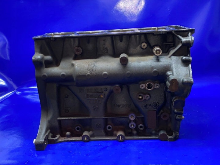 фото №9, Блок  двигуна audi a3 8p octavia golf vi ccz 2.0 tfsi 06h103021l