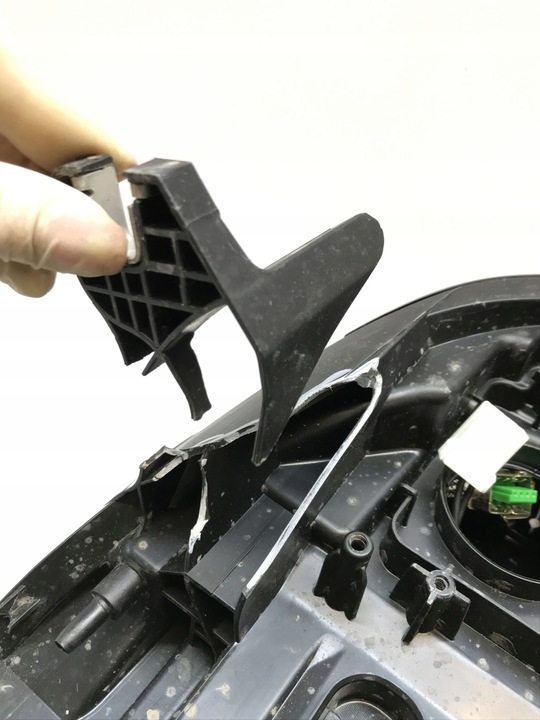 фото №13, Audi a6 c7 11-14 лампа правая перед ксенон led 4g0941044j