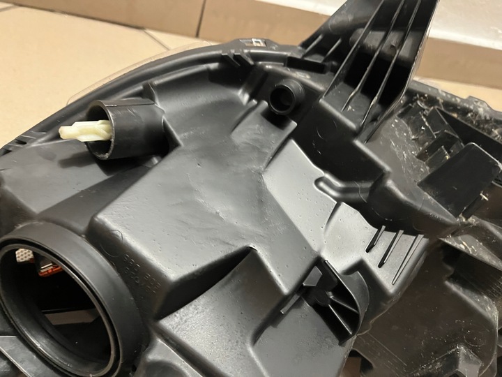 фото №15, Ford tourneo connect mk2 рестайлинг ксенон kt1b лампа перед правая kt1b-13d154-ad