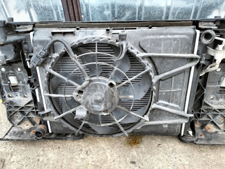фото №14, Передня панель hyundai i30 i роки 2007-2010 1.6 16v бензин g4fc механічна коробка передач