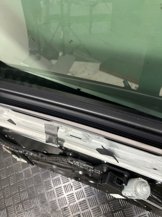 фото №10, Bmw f01 f02 люк стеклянный крыша оригинал очень ухоженный