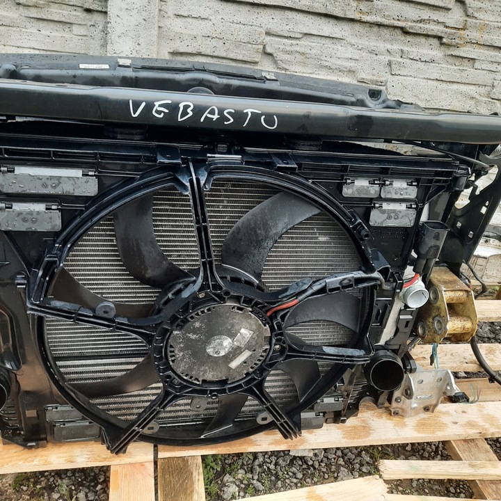 фото №13, Bmw f07 3.0d n57 автомат усилитель pas переднее балка радиатор 7200771