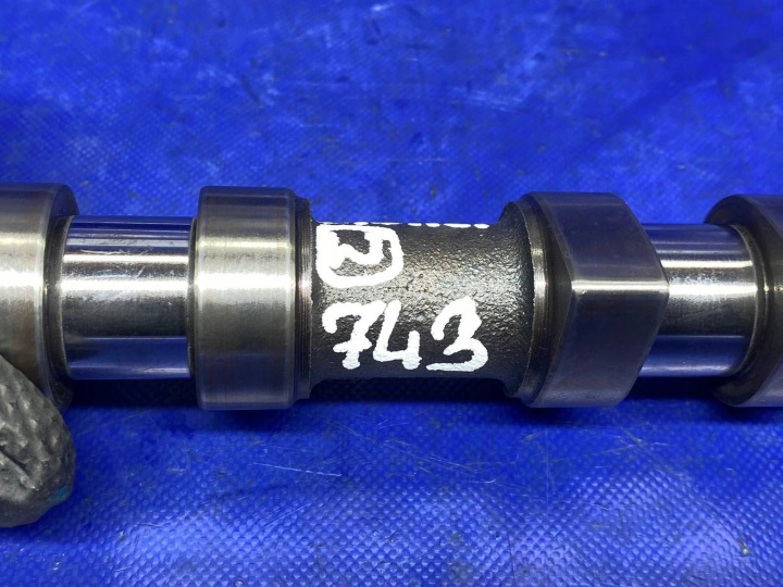 фото №13, Розподільчий вал  audi a4 s4 b6 8e 8h 06b109115a 2.0 b alt