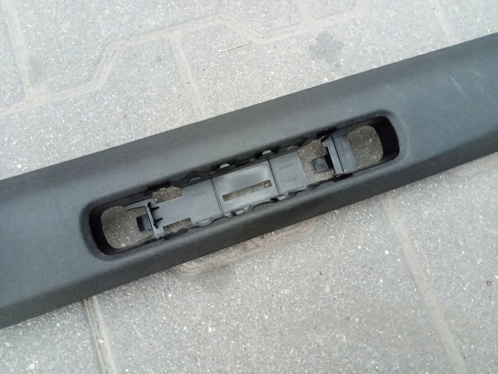 фото №6, Porsche 911 992 - планка захист замка багажника 992863123